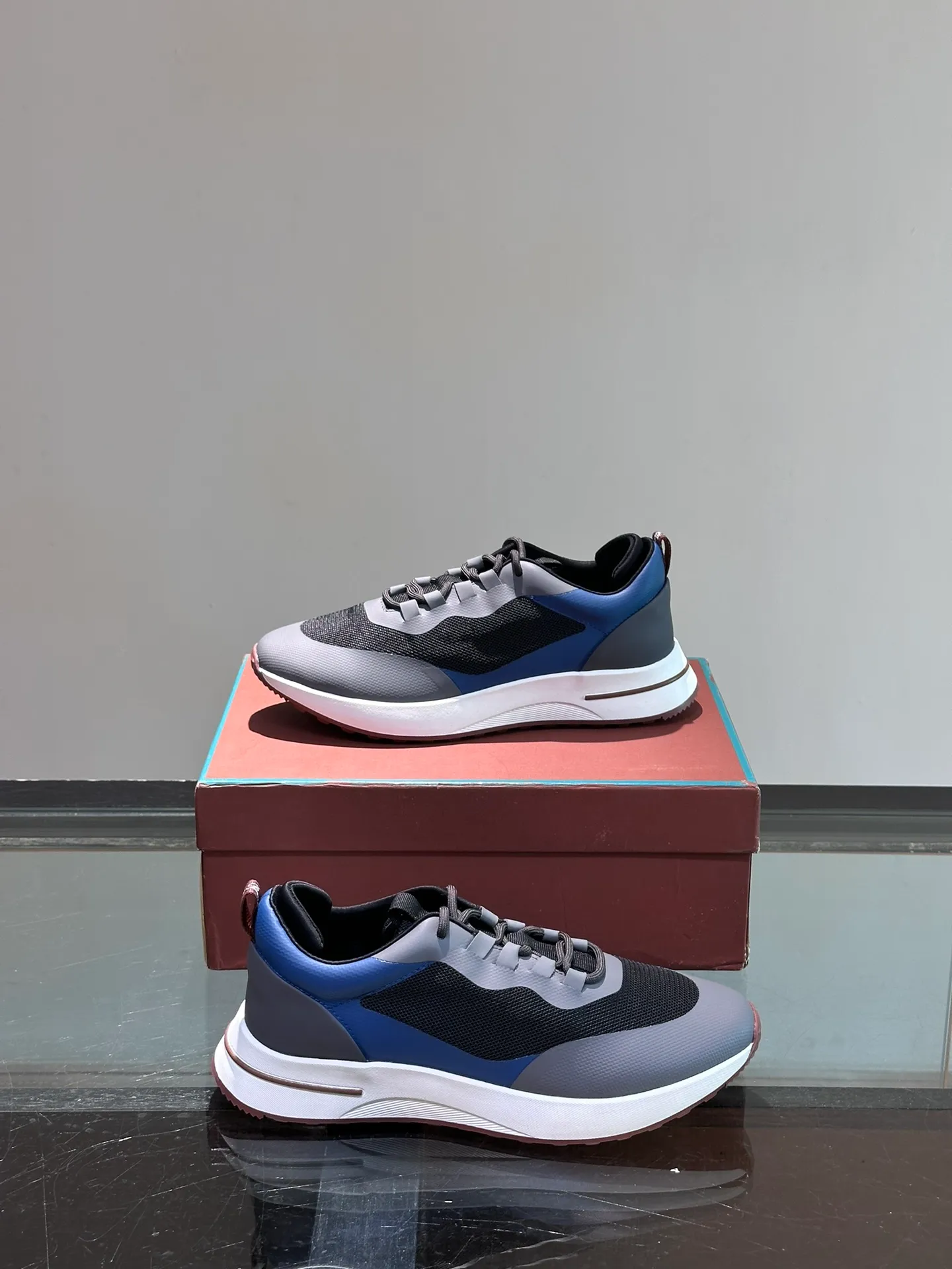 Men's Men's Shoes 💰p560 "Loro Men's Shoes 💰piana" niche Loro classic jogging shoes, men's lace-up casual shoes and sneakers, high-quality lightweight and comfortable fabrics, suitable for outdoor leisure, the color scheme is young and energetic, and it looks great with sportswear or casual suits! Size: 39-45 (46 customized)